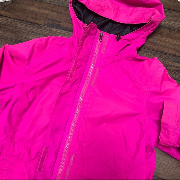Marmot | Rain Jacket - Picture 3 of 10